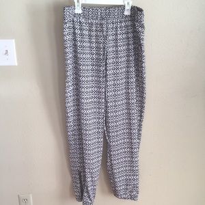 Black and white patterned pants